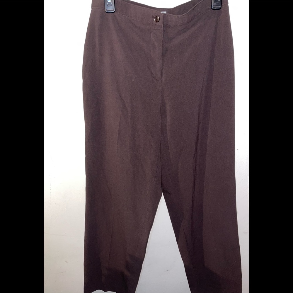 Ladies’ pants. Brown size 10